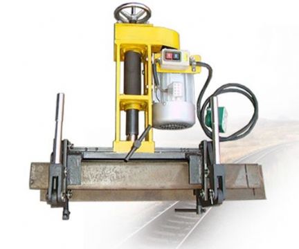 點擊查看詳細信息<br>標題：三相電動鋼軌鉆孔機 閱讀次數：2462