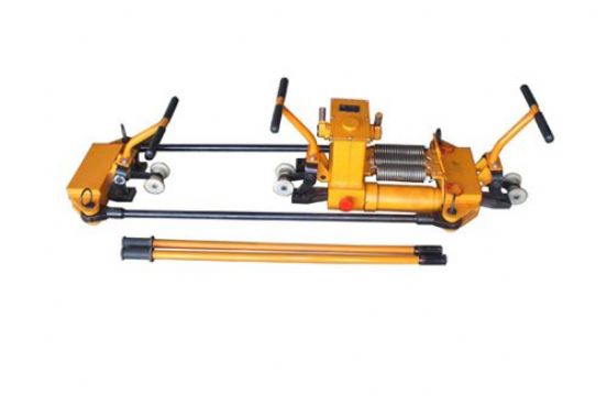 點擊查看詳細信息<br>標題：YTF-400Ⅱ型液壓軌縫調整器 閱讀次數：2071